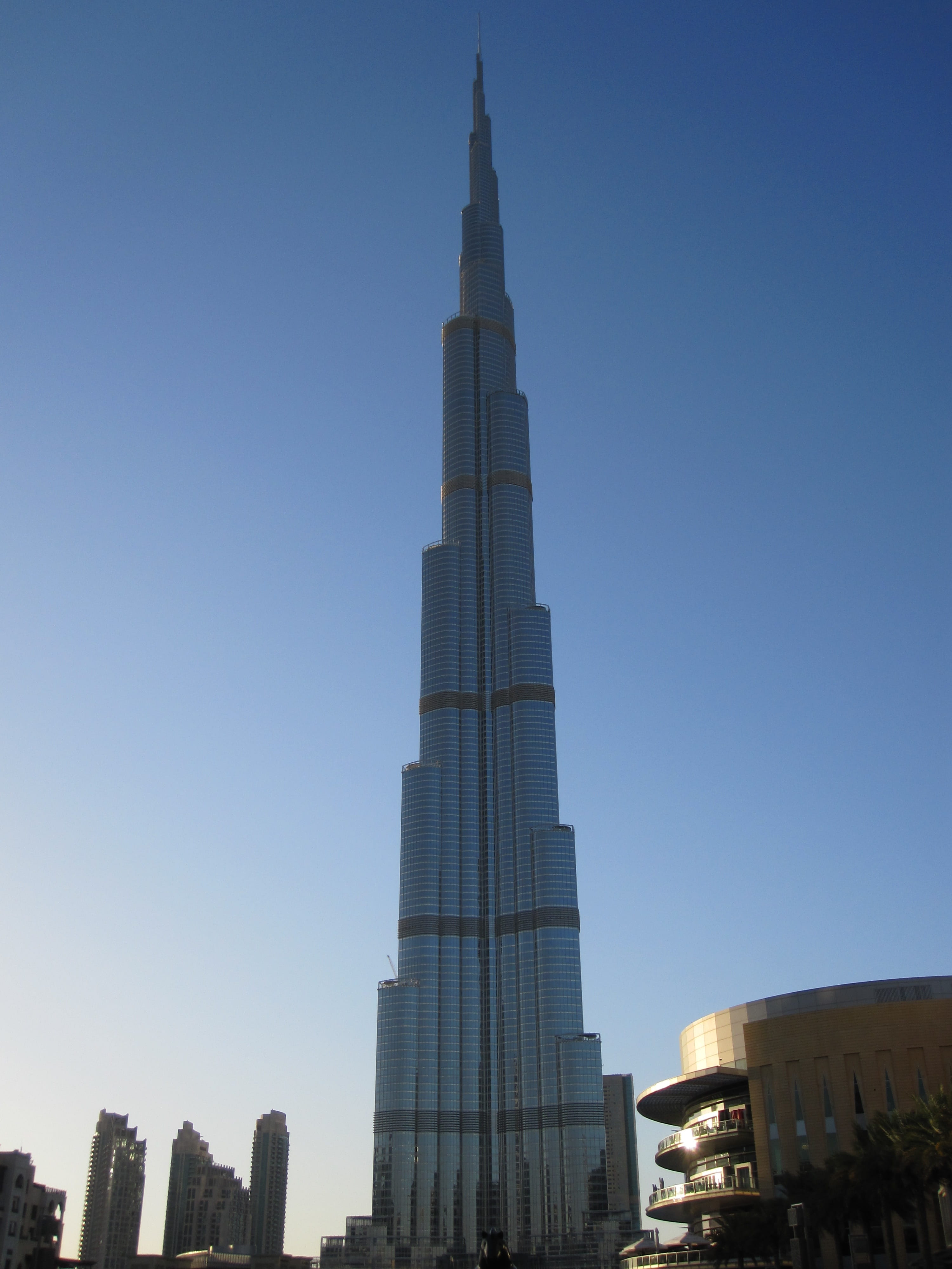clear sky, u a e, nature, city, architecture, burj dubai, dubai city, low angle view, modern, sky, spire, tall - high, high, Tower, financial district, Phone HD Wallpaper