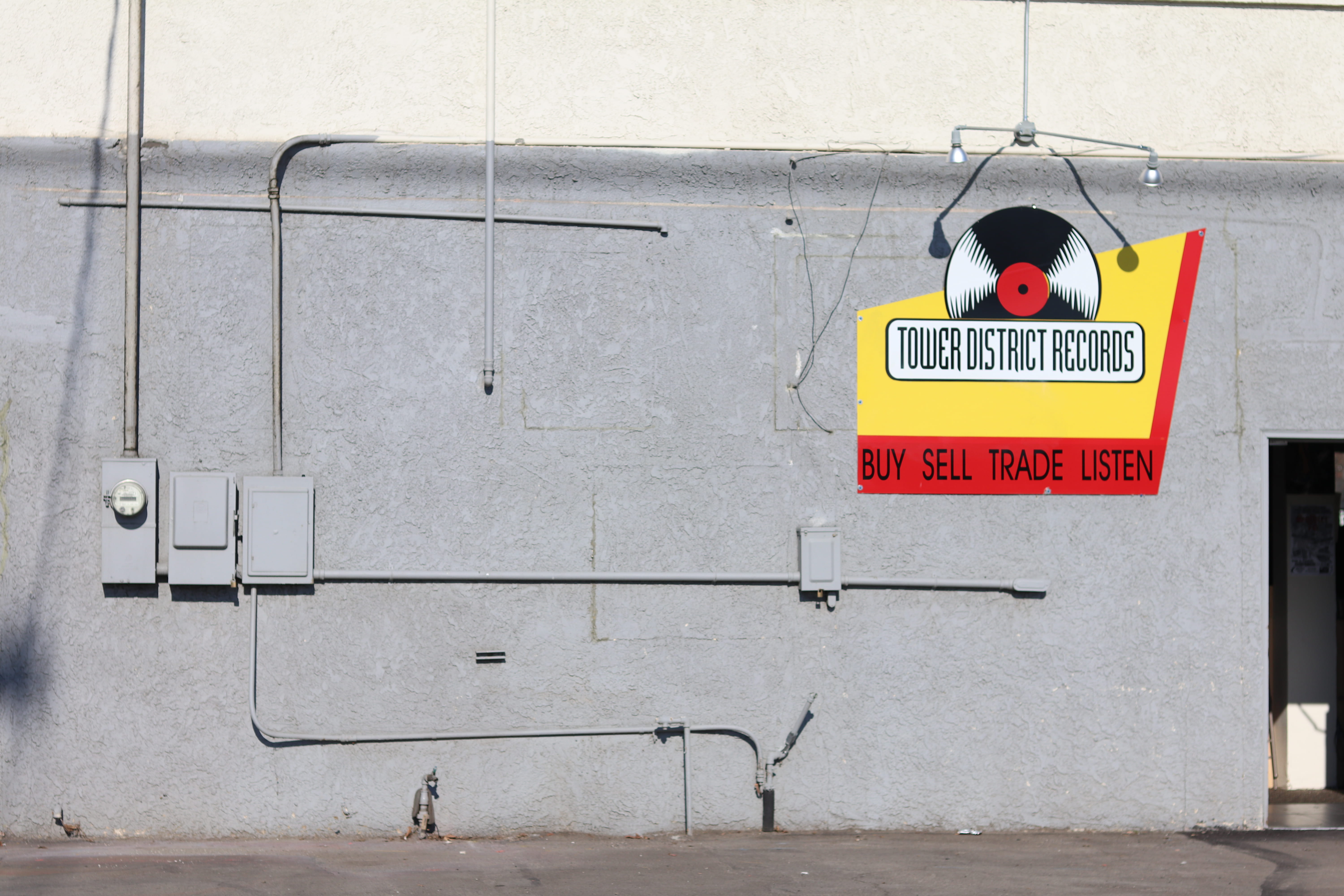 text, no people, recording studio, business, restroom sign, painting, typography, 5K, public restroom, architecture, forbidden, record store, district, HD Wallpaper