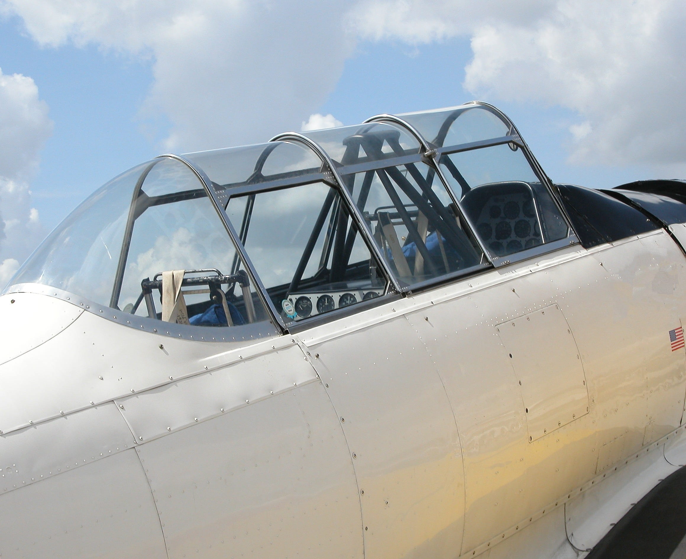 Cockpit, day, event, airport, air, outdoors, pilot, Flight, glass - material, aircraft, stationary, cabin, window, low angle view, travel, aviation, Plane, HD Wallpaper