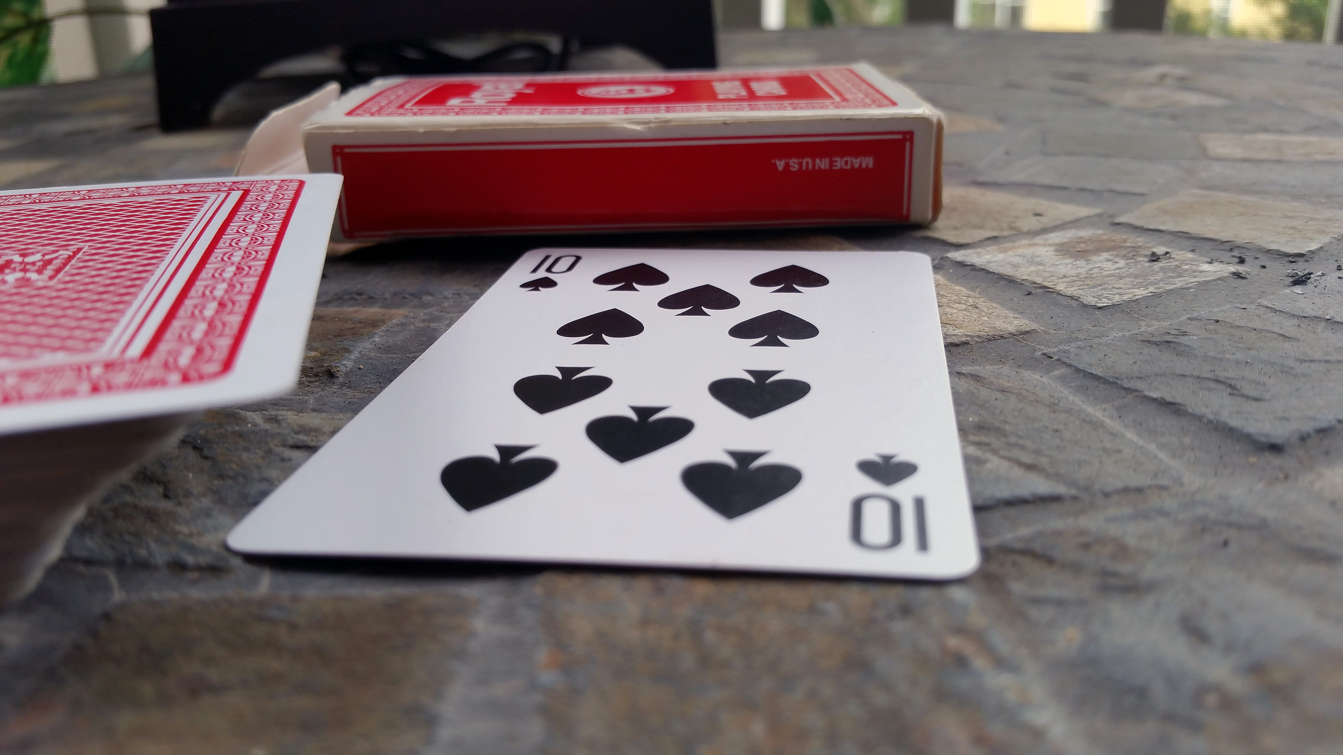 Playing Cards, spade, black, communication, red, gambling chip, Playing, arts culture and entertainment, board game, high angle view, relaxation, opportunity, HD Wallpaper