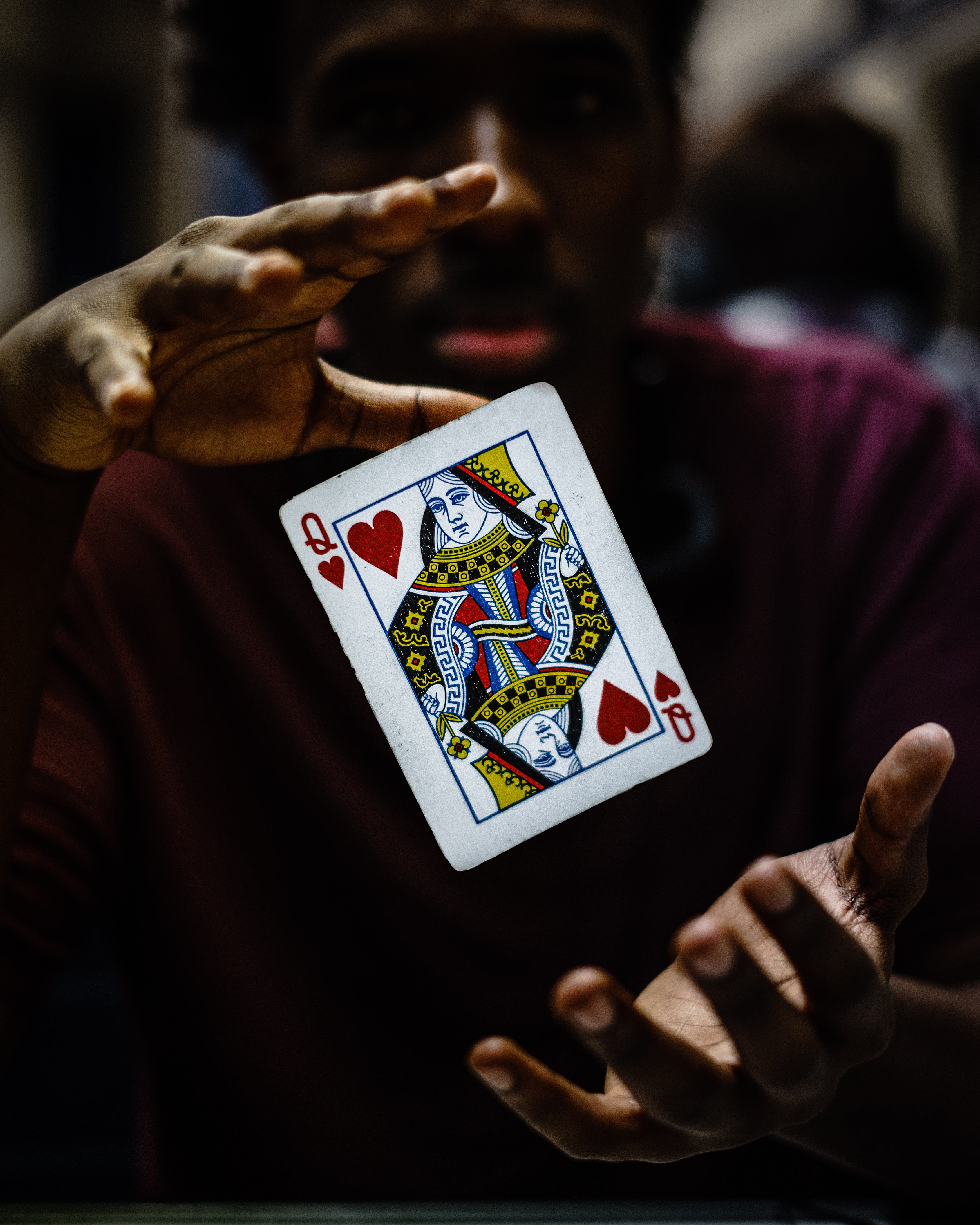 males, leisure games, hands, men, 4K, communication, person, focus on foreground, body part, cards, floating, arts culture and entertainment, magic, red, Phone HD Wallpaper