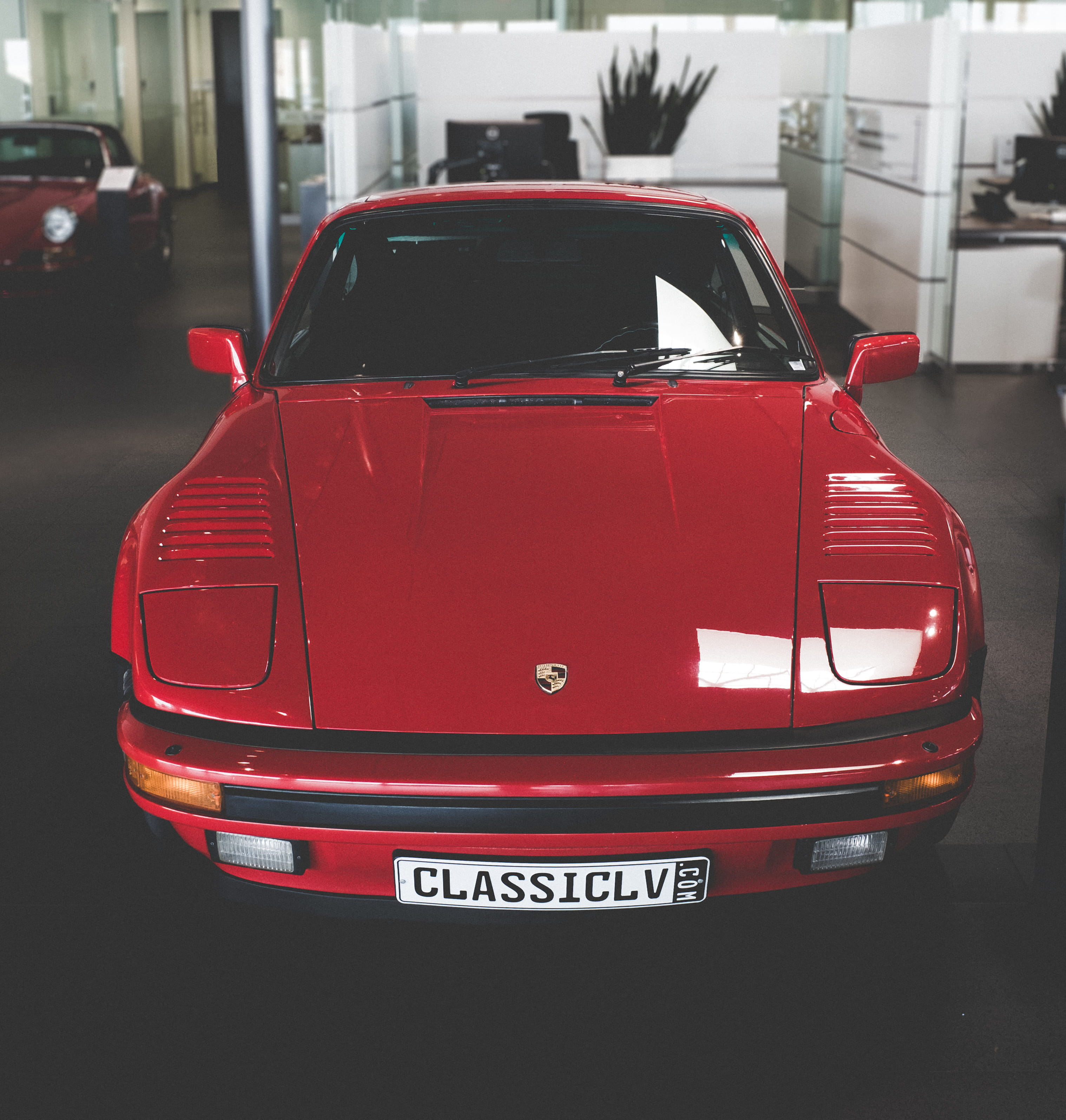 motor vehicle, city, transportation, united states, wealth, vintage, gaudin porsche lv, no people, street, architecture, communication, fast, red, stationary, Phone HD Wallpaper