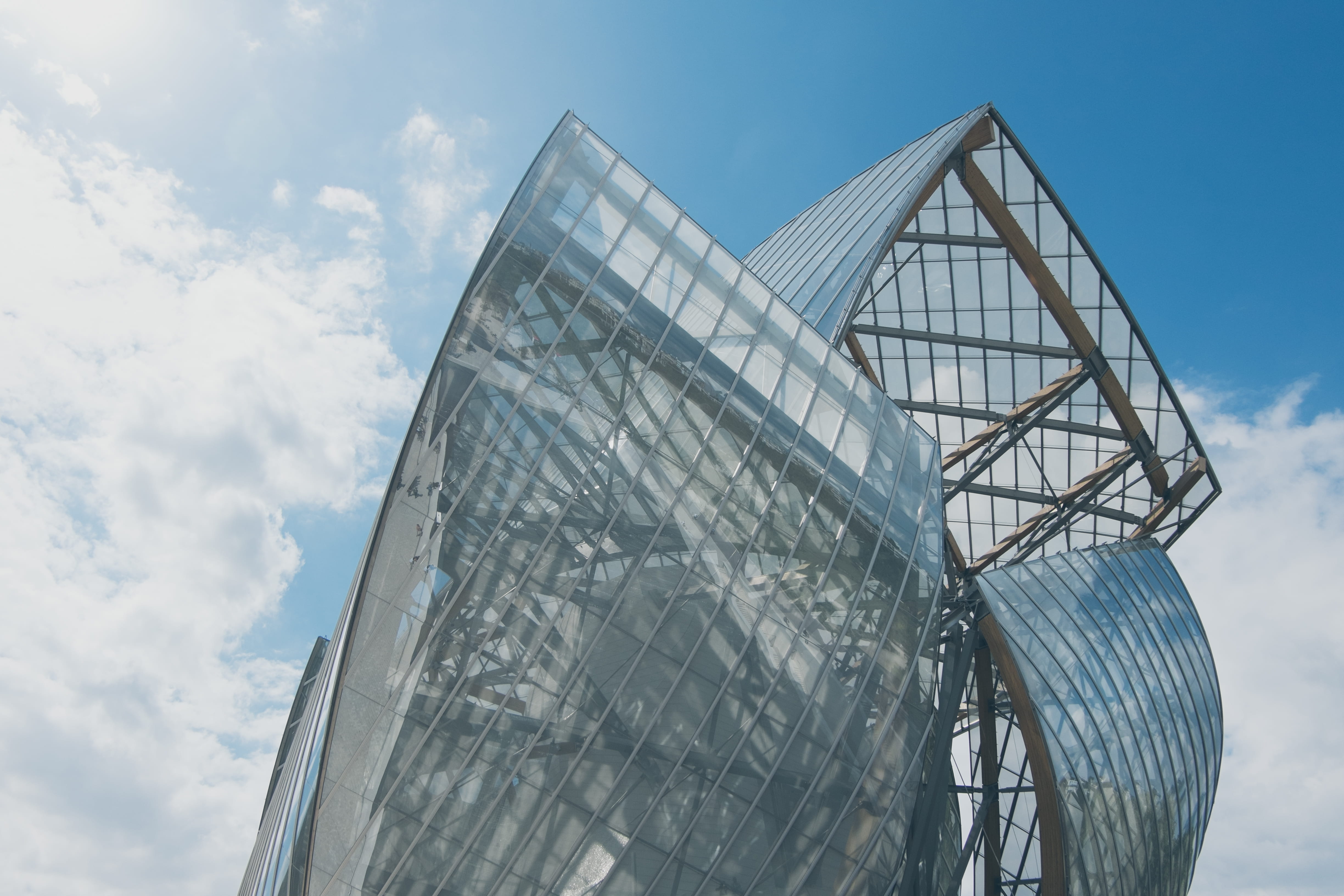 urban, glass, flare, low angle view, paris, blue, city, opera house, day, nature, cloud - sky, fondation, white, curtain, window, louis, dome, modern, sky, HD Wallpaper