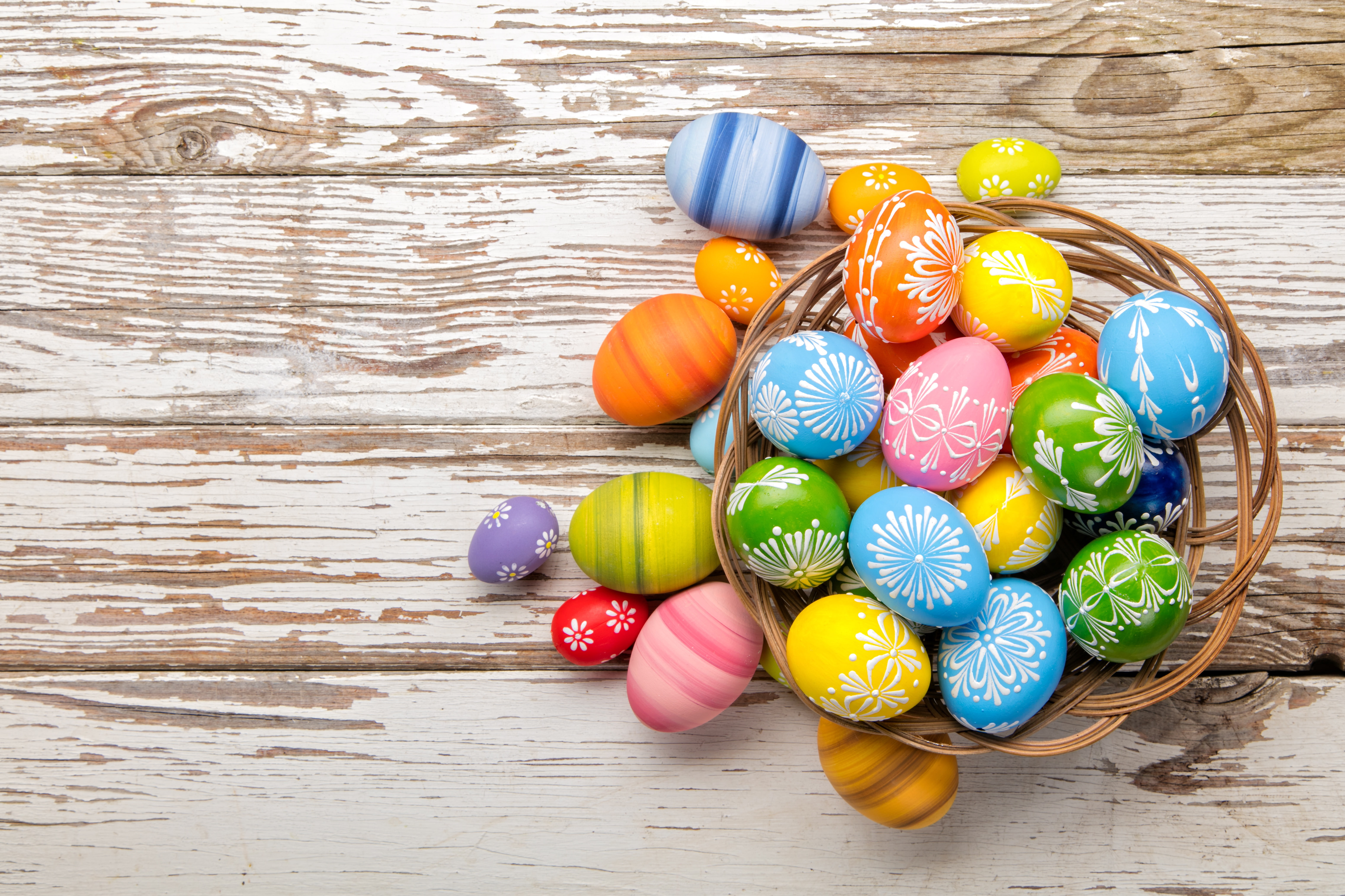 wood, spring, Easter, basket, happy, 5K, eggs, the painted eggs, colorful, holiday, HD Wallpaper