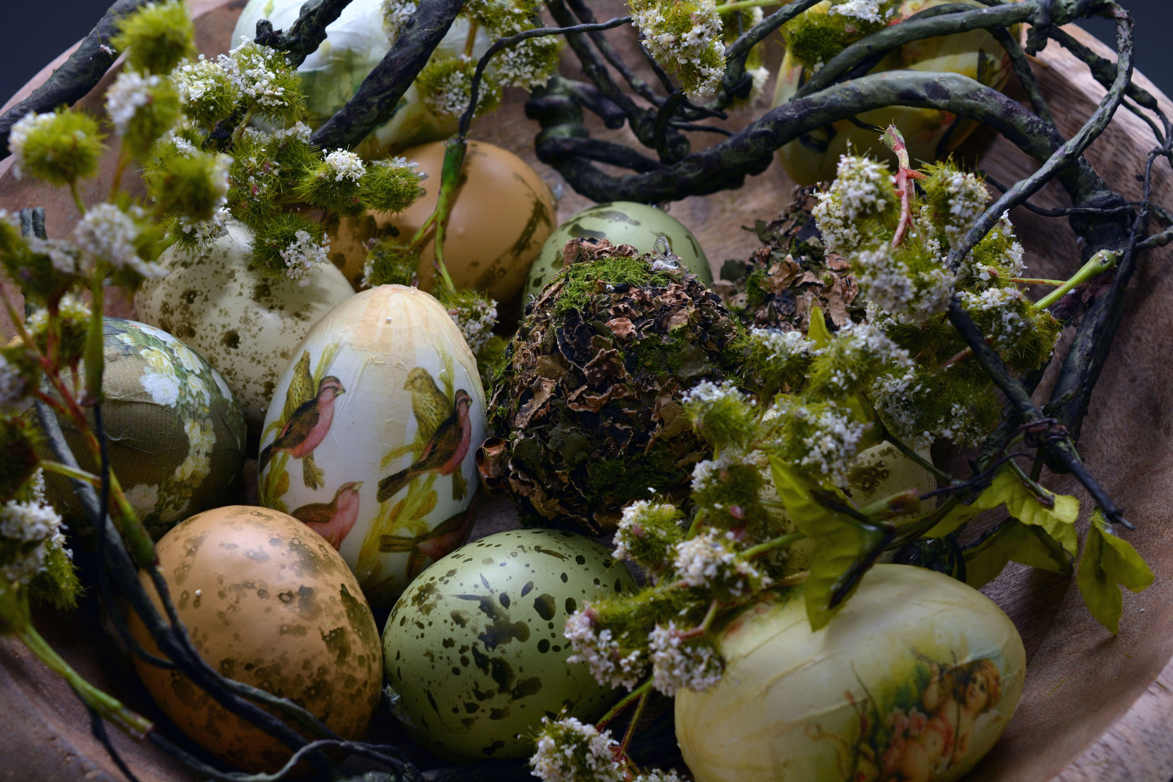 easter decorations, egg, high angle view, easter, plant, full frame, spring, osterkorb, green color, outdoors, colored, color, healthy eating, colored eggs, HD Wallpaper
