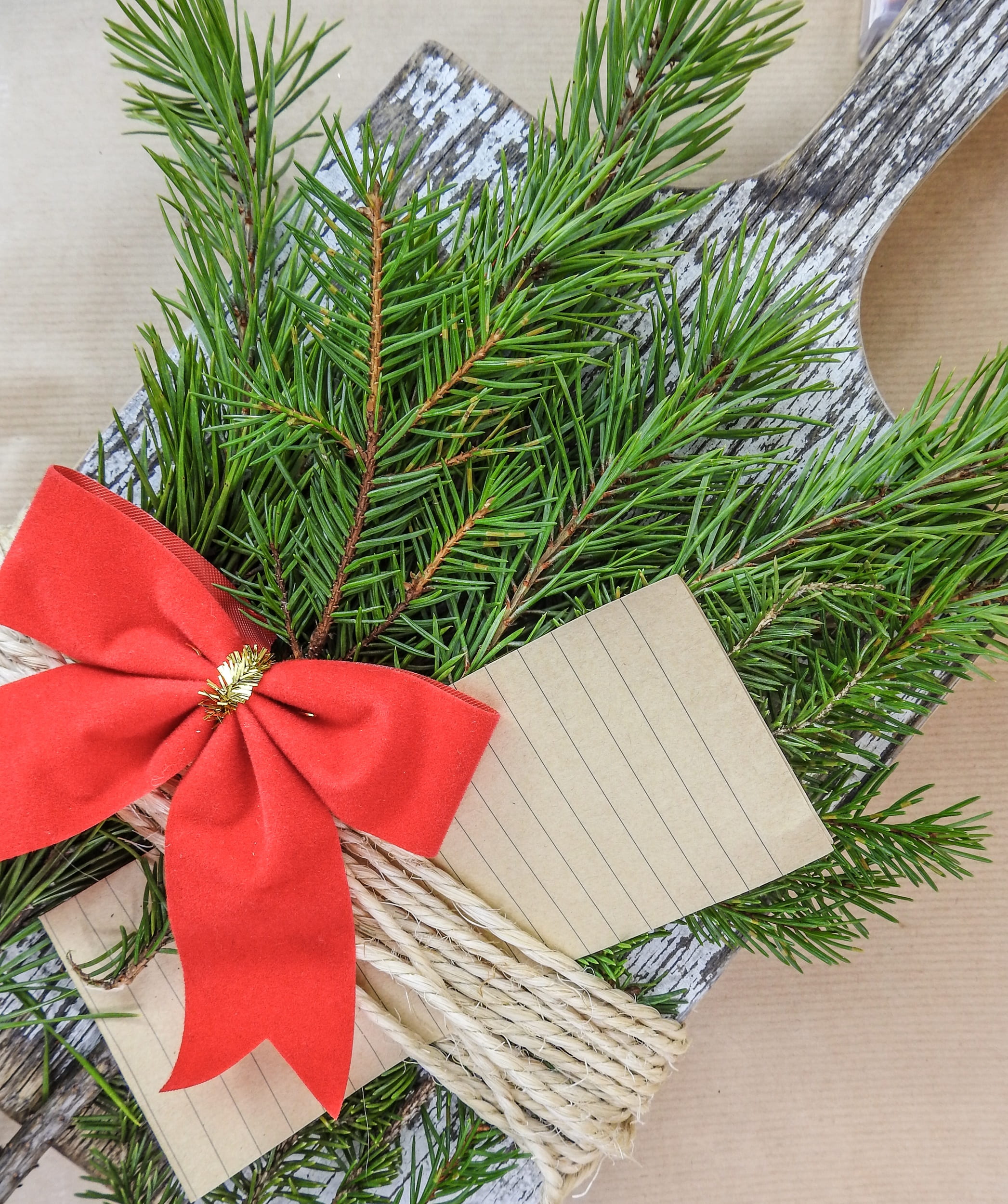 paper, wrapped, ribbon, green color, package, leaf, decoration, bow, design, holiday, box, celebration, christmas ornament, no people, lettering, box - container, Phone HD Wallpaper