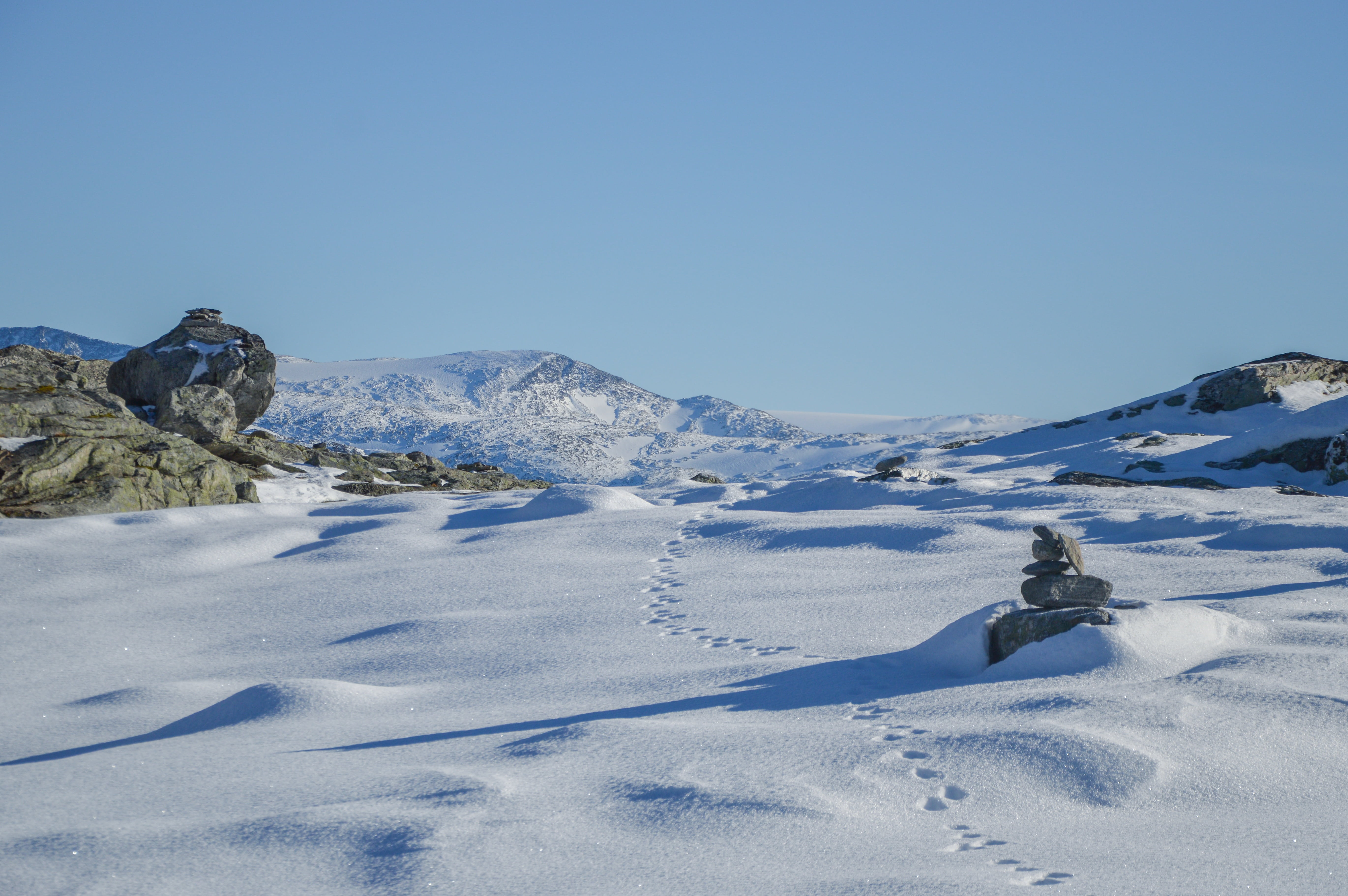 valley, scenics - nature, near, outdoors, ice, blue, footprints, stacked, tranquility, tranquil scene, snow, inline, rocks, covered, sky, copy space, day, HD Wallpaper