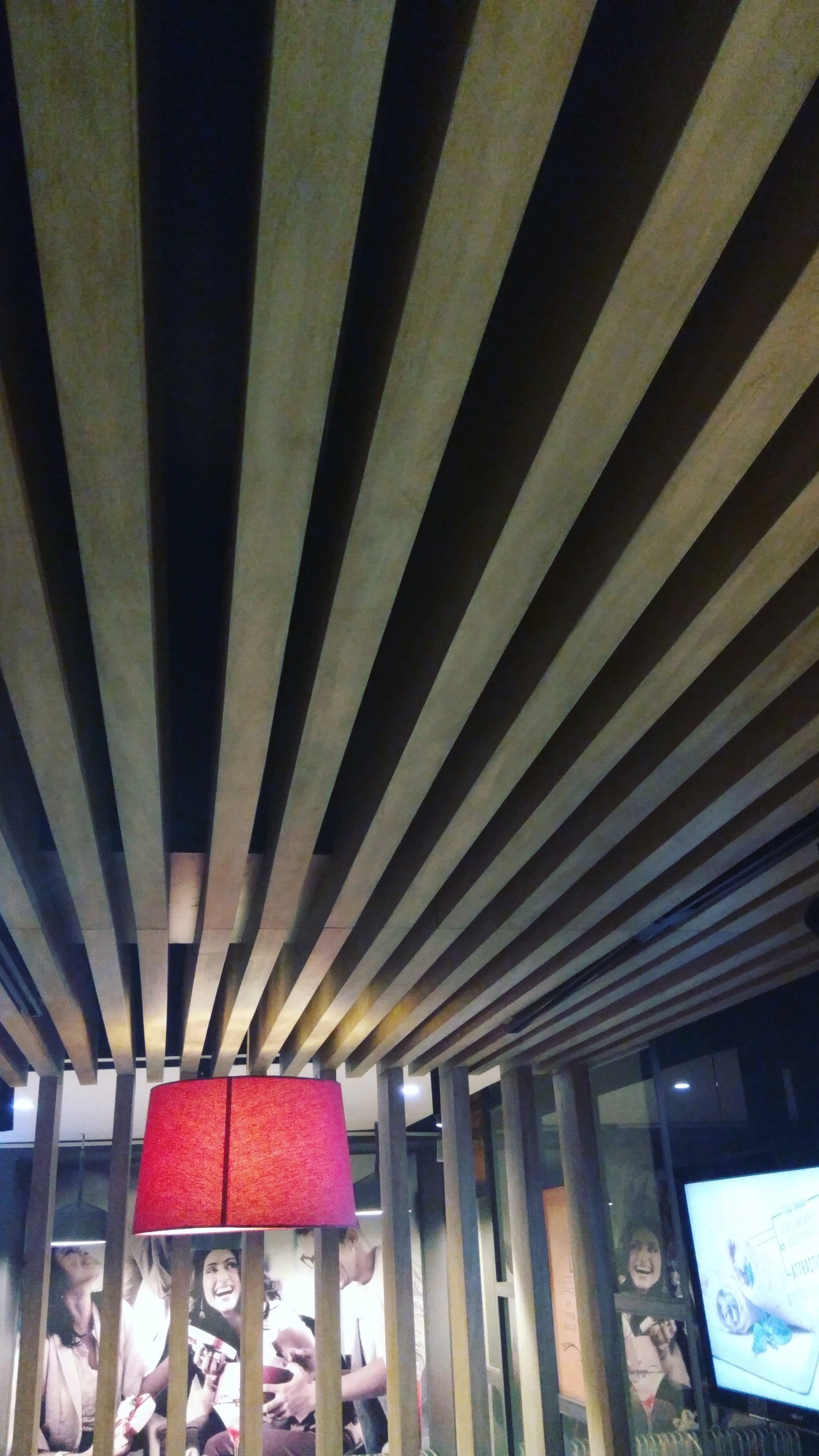 chandigarh, transportation, 4K, day, public transportation, lighting equipment, built structure, real people, group of people, architectural column, lights, Phone HD Wallpaper