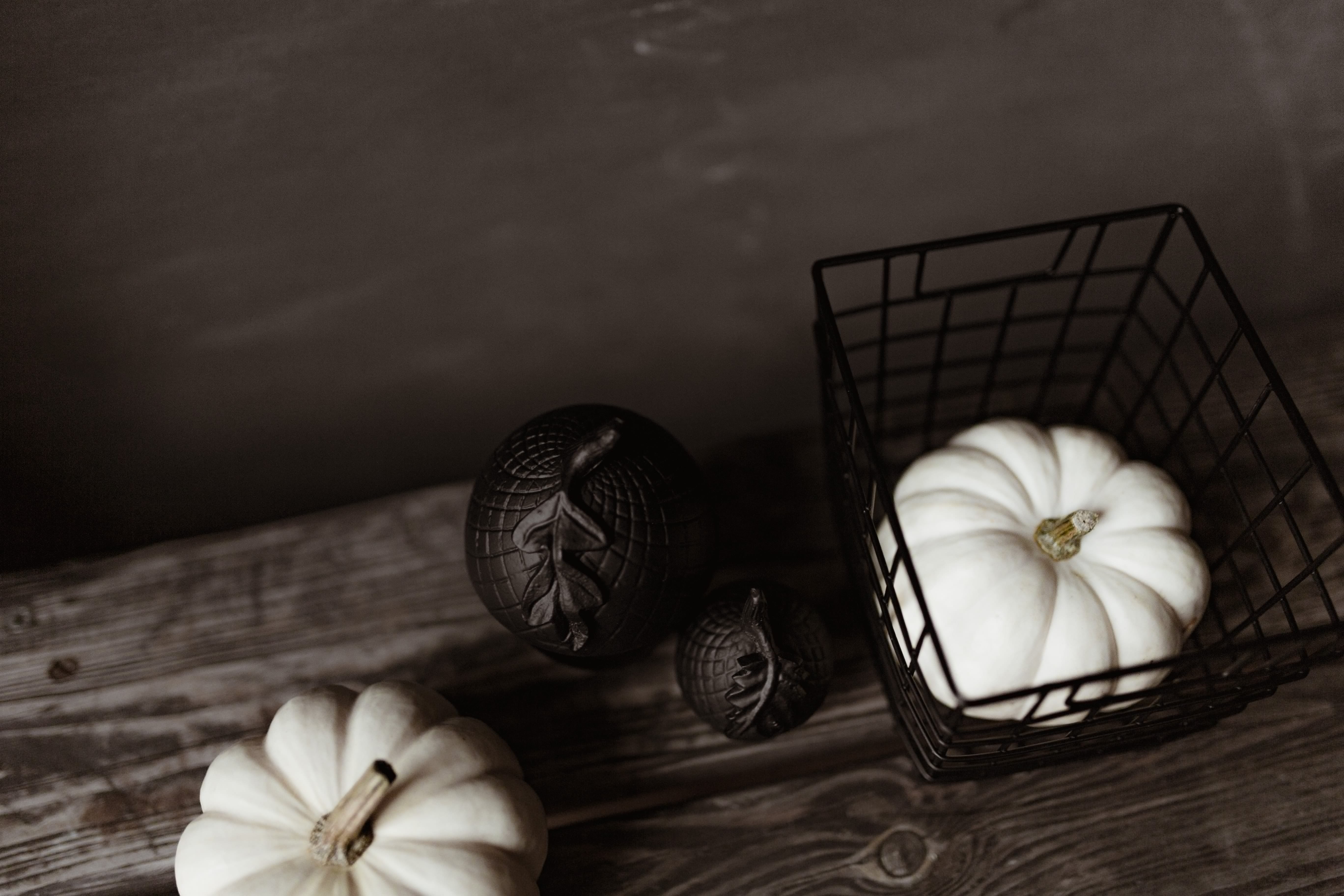 wicker, small group of objects, close-up, nature, freshness, decorations, flowers, indoors, mood, directly above, flower, bowl, high angle view, wood - material, HD Wallpaper