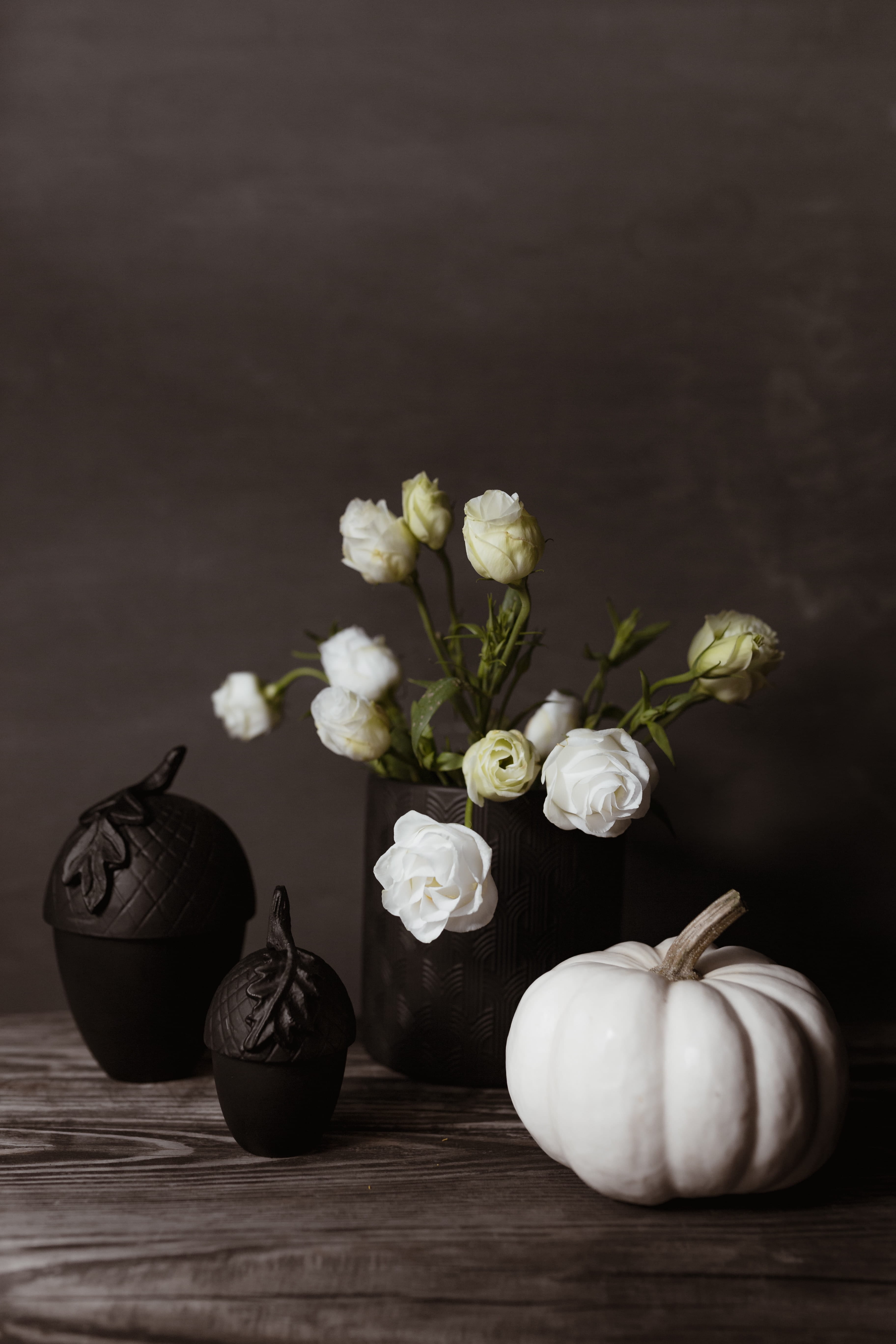 white pumpkin, pumpkin, decorations, flower, flower arrangement, vulnerability, 5K, home decor, no people, close-up, still life, wood - material, beauty in nature, Phone HD Wallpaper