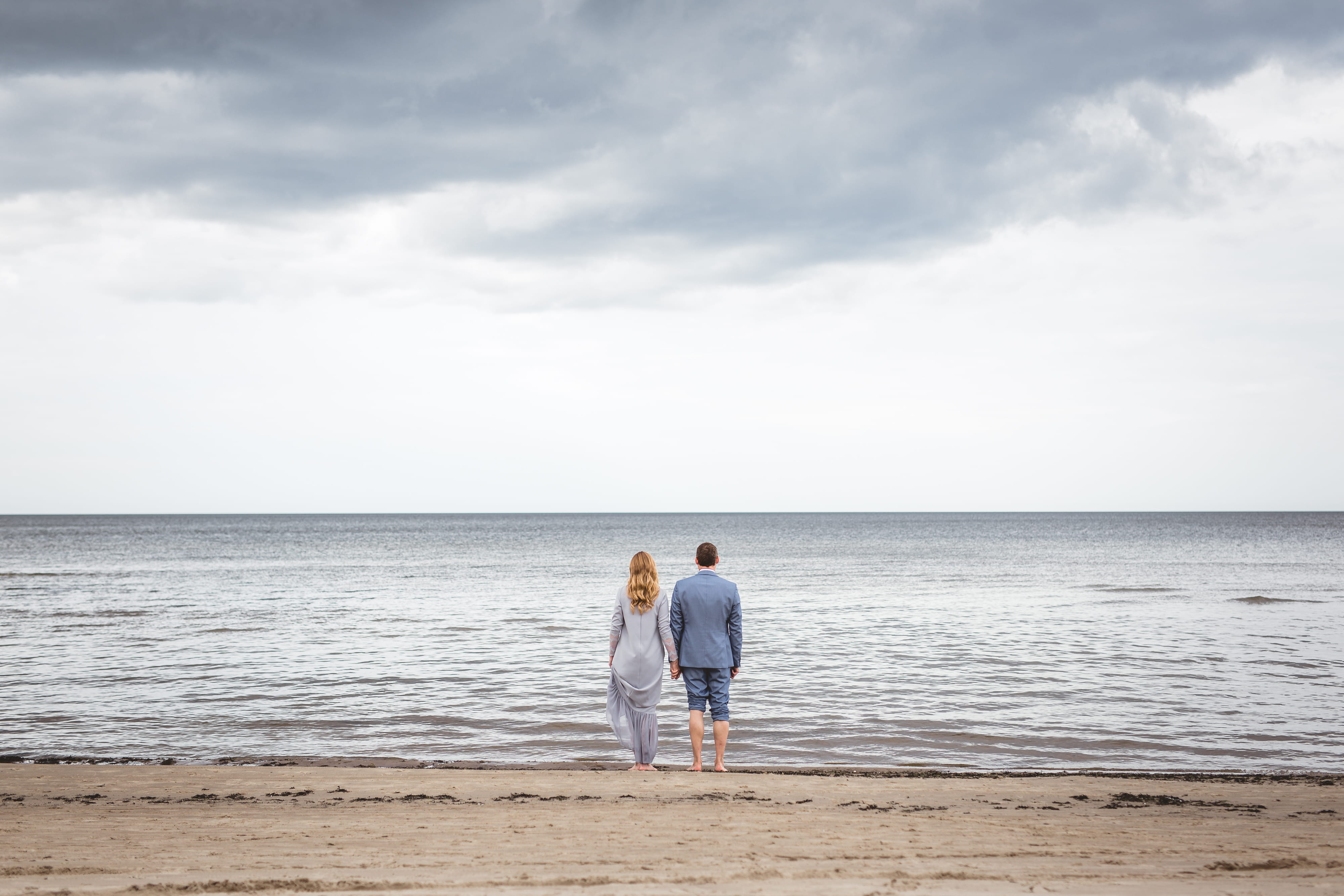 full length, romance, blue, togetherness, nature, standing, horizon over water, holding hand, sky, two people, men, heterosexual couple, adult, grey, cloud - sky, HD Wallpaper