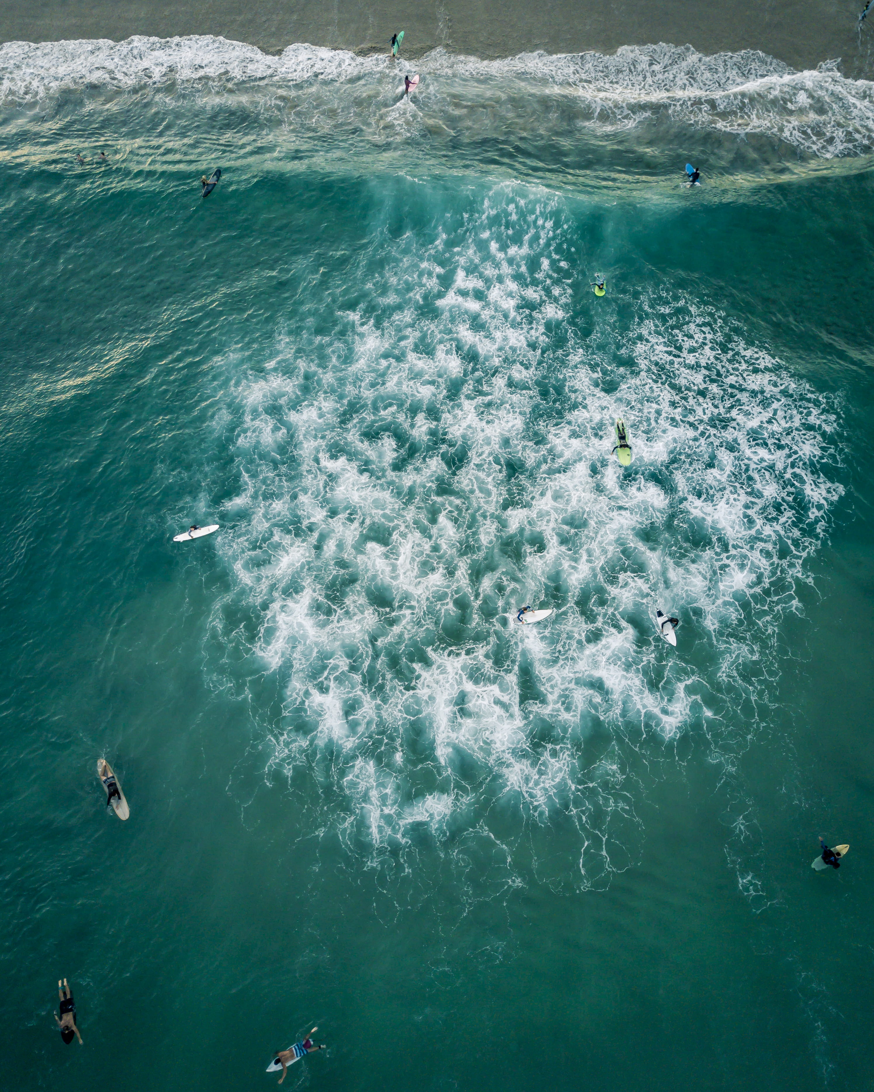 aquatic sport, birds eye view, day, surfing, ocean, turquoise colored, high angle view, sand, bright, wave, beauty in nature, daylight, outdoors, nature, Phone HD Wallpaper