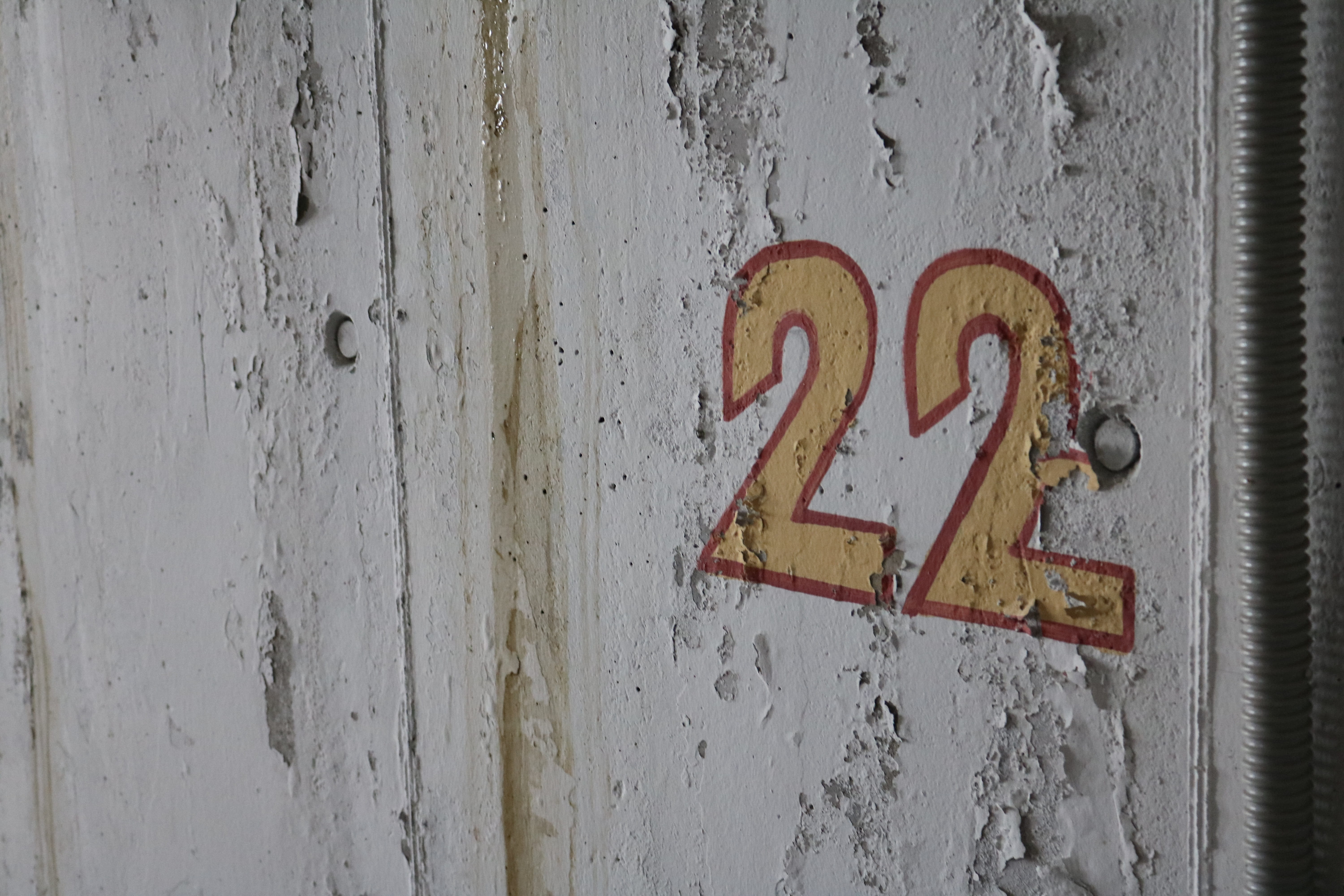 door, library, Number, no people, sign, architecture, text, wood - material, wall - building feature, outdoors, Garage, indoors, 22, know, metal, day, close-up, HD Wallpaper