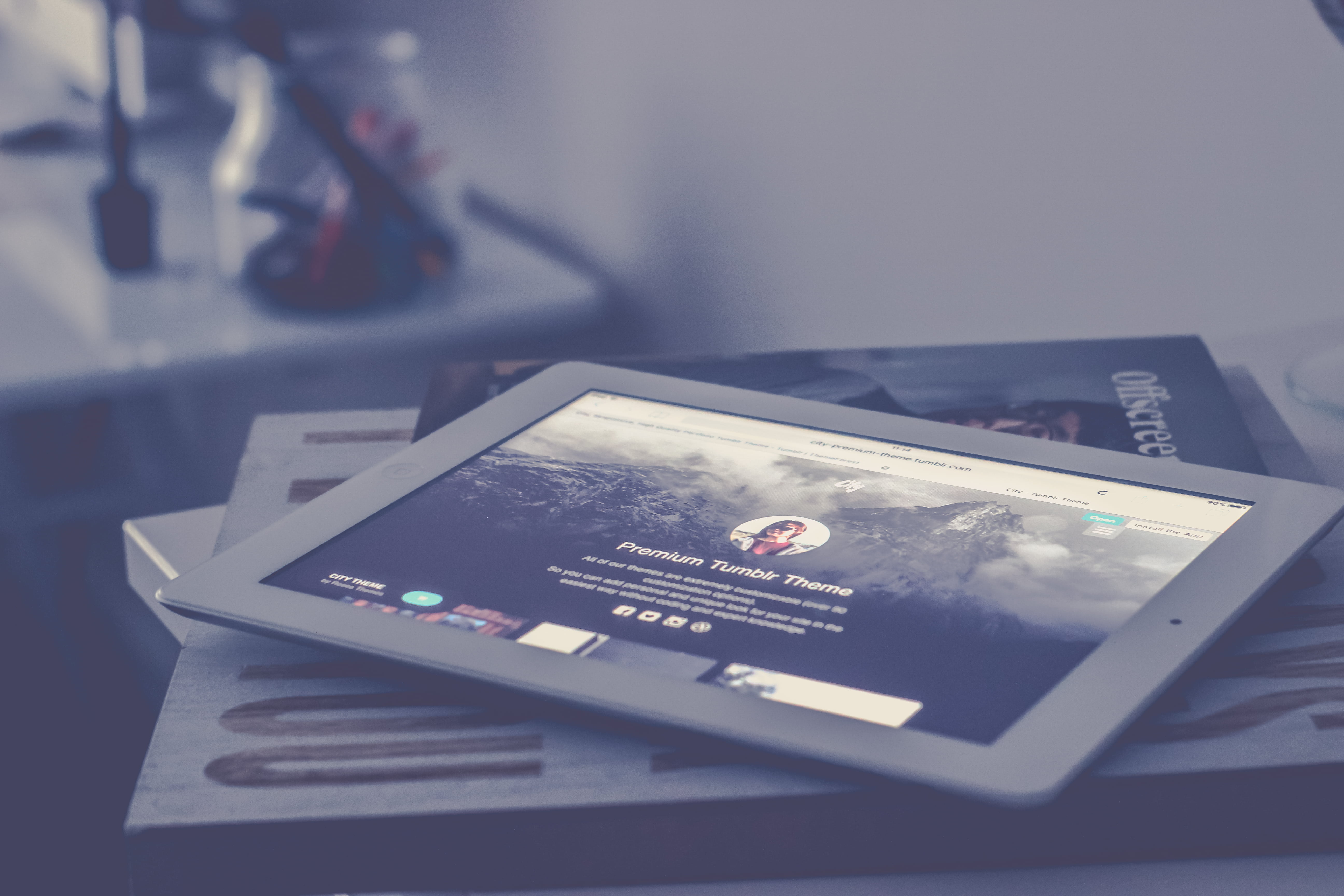 text, no people, electrical equipment, music, table, recording studio, connection, white, laptop, wireless technology, still life, tumblr, black, tablet, HD Wallpaper