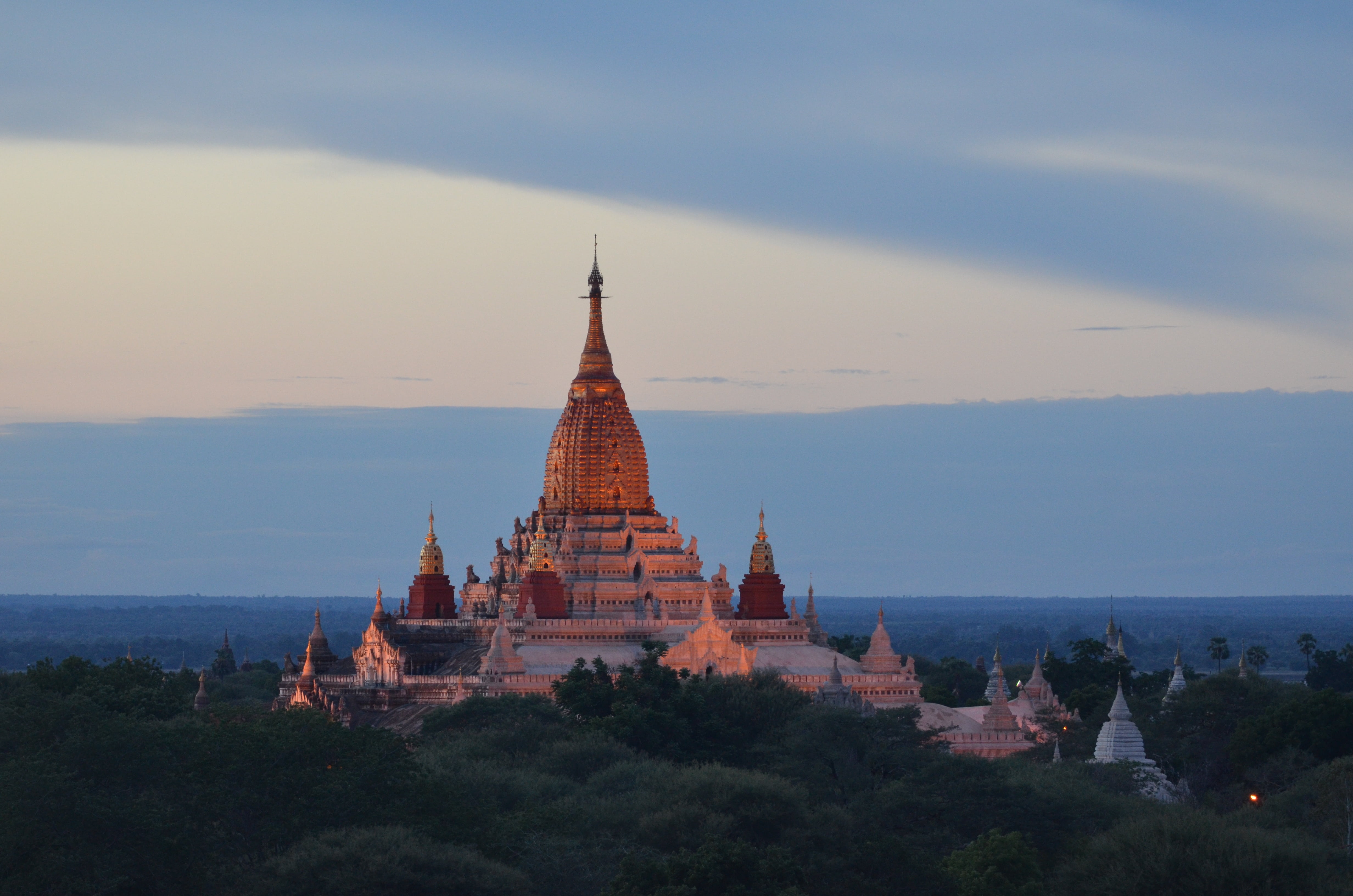 the past, architecture, travel, tourism, sky, nature, burma, religion, belief, outdoors, cloud - sky, built structure, 4K, history, building, ancient civilization, HD Wallpaper