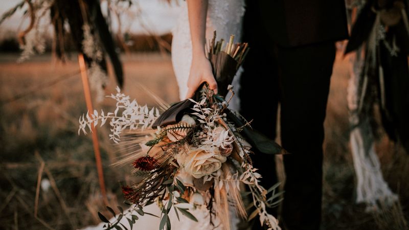 bouquet, flowers, hands, wedding, 4k