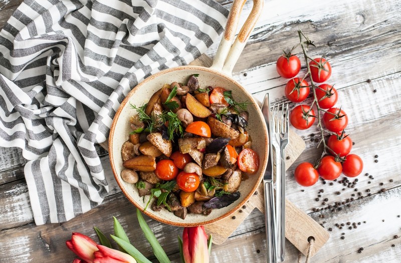 food, tomatoes, vegetables