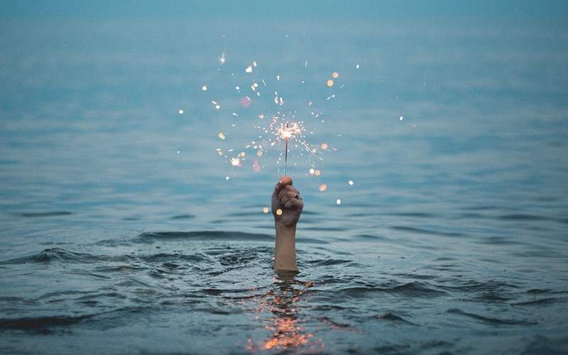 sea, water, hands, fire, photography, sparkler, Kristopher Roller