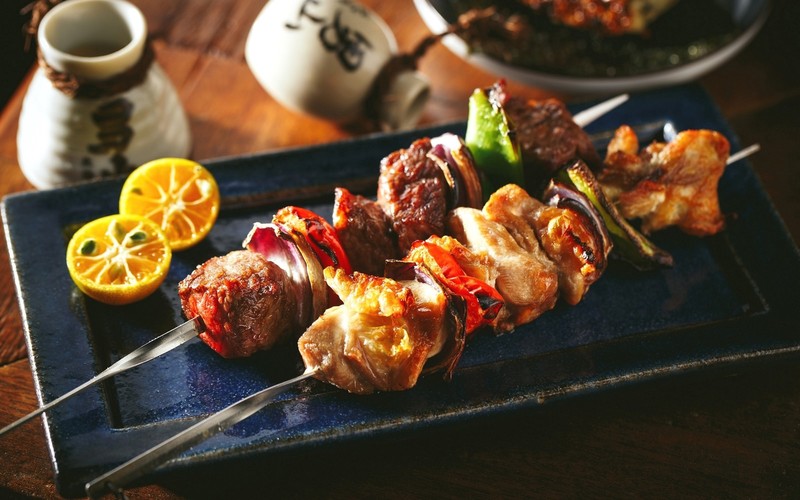 food, lemons, vegetables, meat, kebabs, Onions