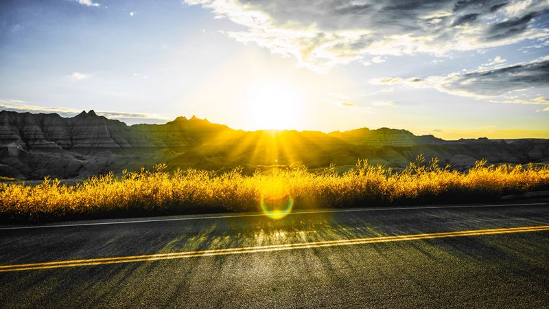 road, mountains, sun, glare, sunny, 4k