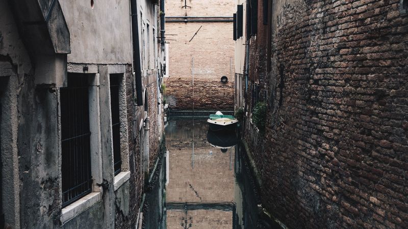 street, canal, buildings, city, water, 4k
