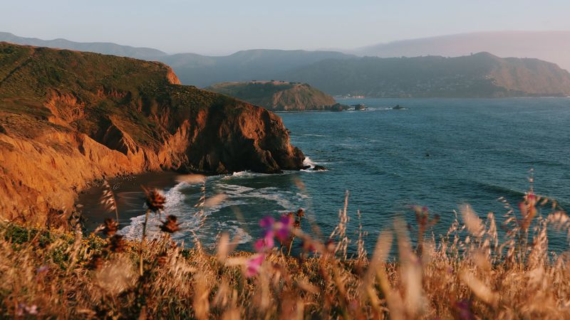 cliff, sea, mountains, fog, shore, grass, 4k