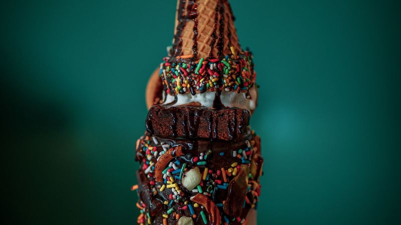 dessert, ice cream, chocolate, sprinkle, sweet, 4k
