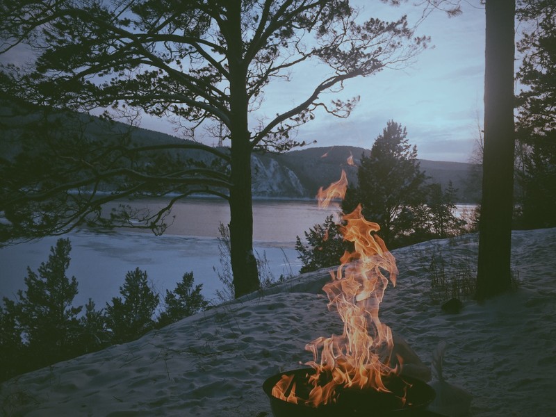 landscape, nature, photography, Russia, Nikita Velikanin, mountains, lake, sand, bonfires, Chill Out, trees, sunset, fire