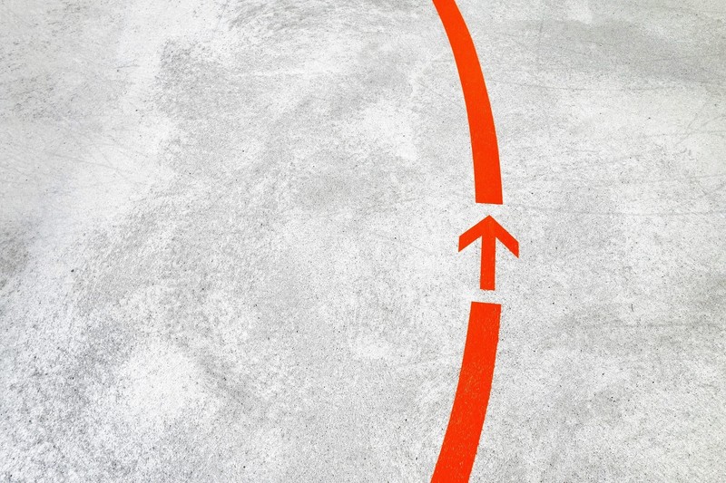 minimalism, lines, arrows (design), red, white background, white, texture, concrete