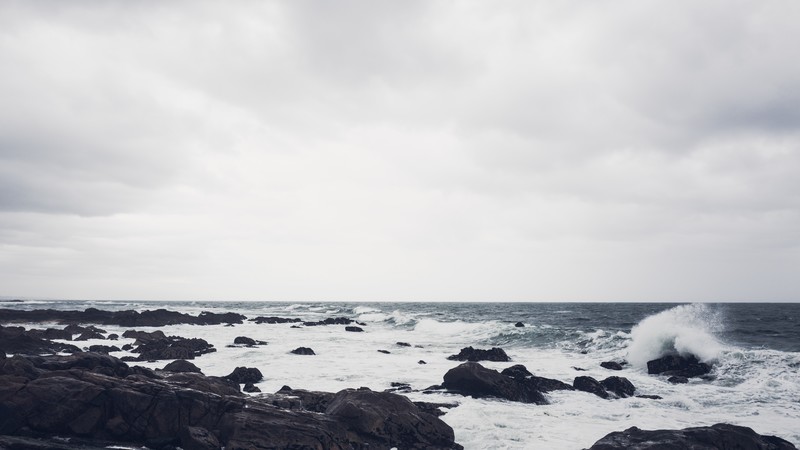 calm, sea, waves, coast, winter, gray, overcast, horizon