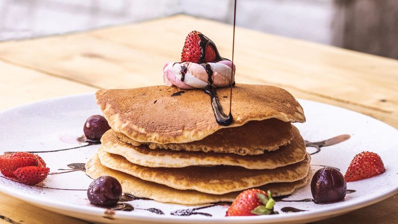 pancakes, dessert, fruit, chocolate, hand, 4k