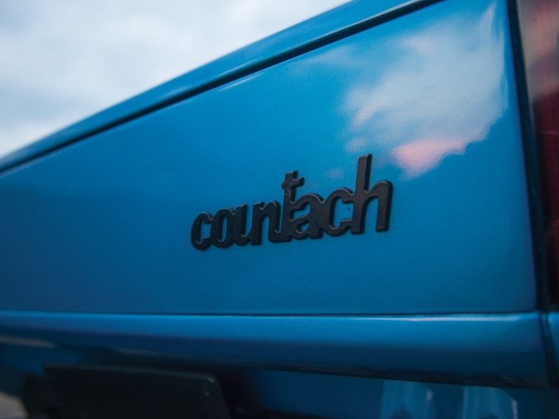 Lamborghini Countach, classic car, blue cars