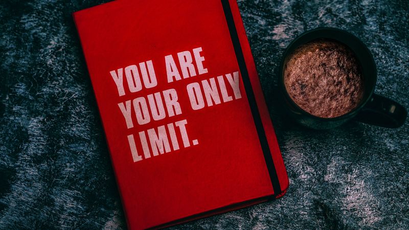 notepad, inscription, red, phrase, motivation, 4k