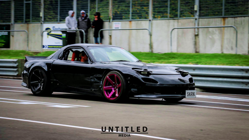 Untitled Media, Japanese cars, photography, car, vehicle, black cars, pop-up headlights, Mazda RX-7 FD, Mazda RX-7, colored wheels