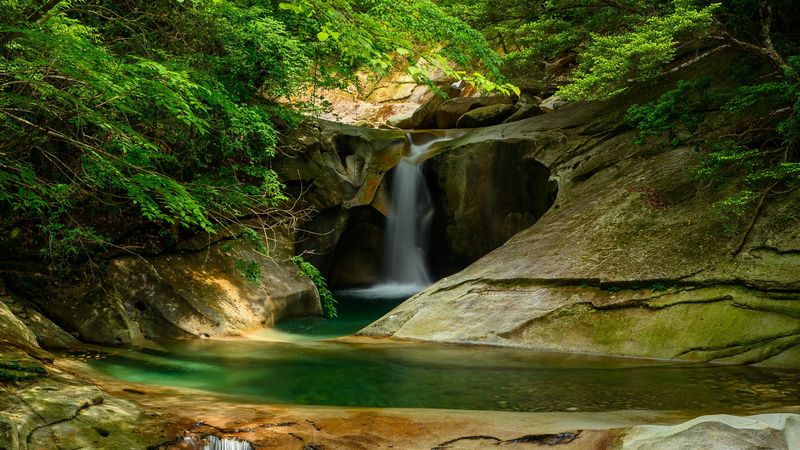 river, waterfall, cliff, stone, trees, 4k