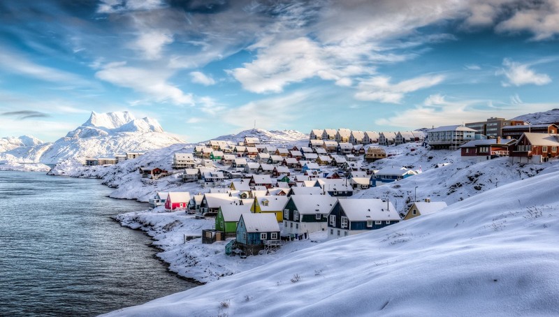 Greenland, winter, blue, sky, snow, colorful, house, cyan, sunlight, lake, clouds, hills