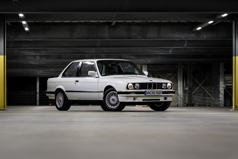 BMW, BMW E30, old car, German cars, lights, white cars, bmw serie 3, BMW 3 Series