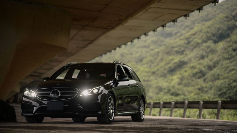 mercedes-benz e300 amg, mercedes, car, black, headlights, light, 4k