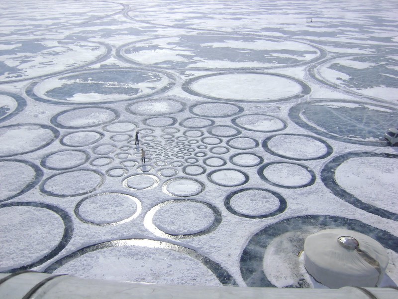 nature, landscape, winter, snow, lake, frozen lake, circle, Lake Baikal, Russia, people, men, artwork, ice, environment, Siberia