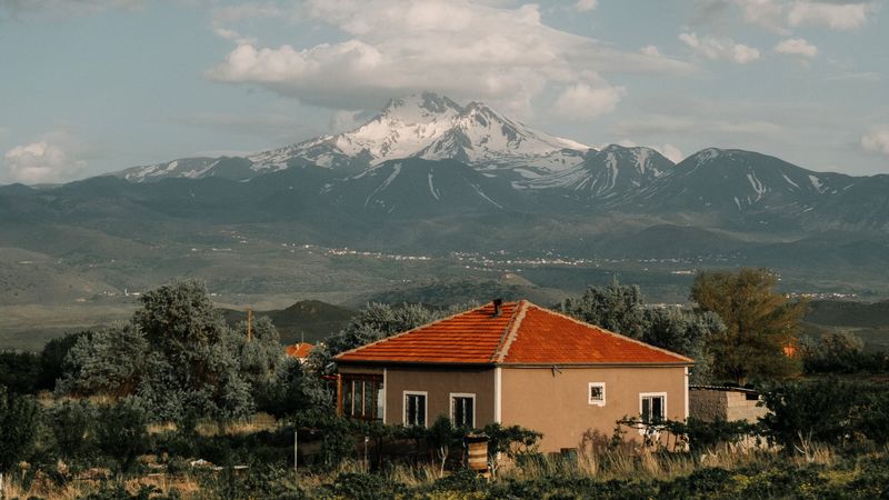 house, mountains, clouds, landscape, country, 4k