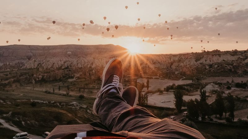 legs, landscape, sunset, air balloons, mountains, rest, 4k