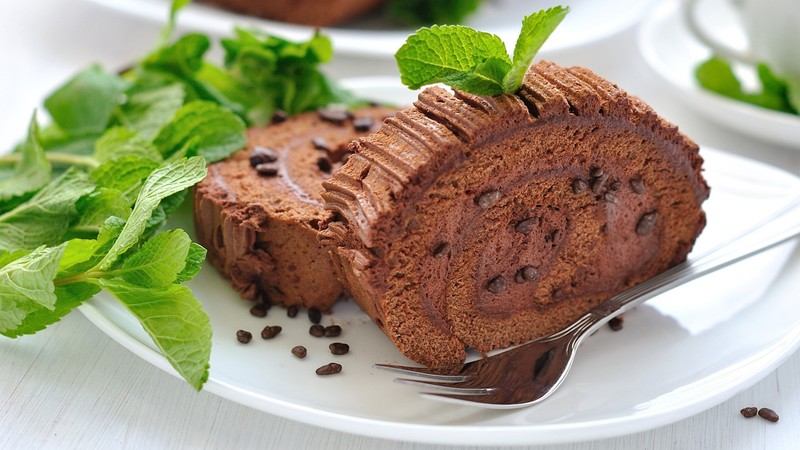 chocolate, fork, mint leaves, cake, plates
