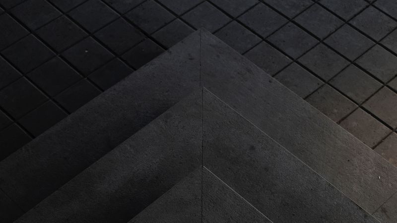 construction, triangles, bw, geometric, stone, 4k