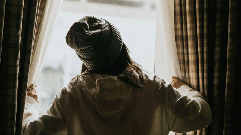 silhouette, curtains, window, look, peep, 4k