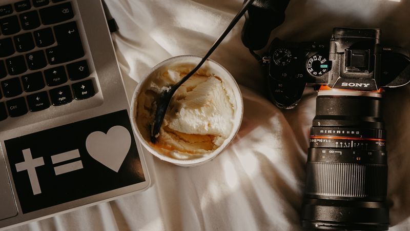 laptop, camera, ice cream, dessert, spoon, working process, 4k