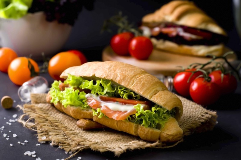 salad, bread, sandwich, vegetables, tomatoes, food