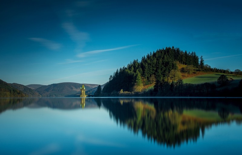 nature, landscape, building, old building, Lake Vyrnwy, Wales, UK, lake, tower, reflection, hills, trees, forest, sky