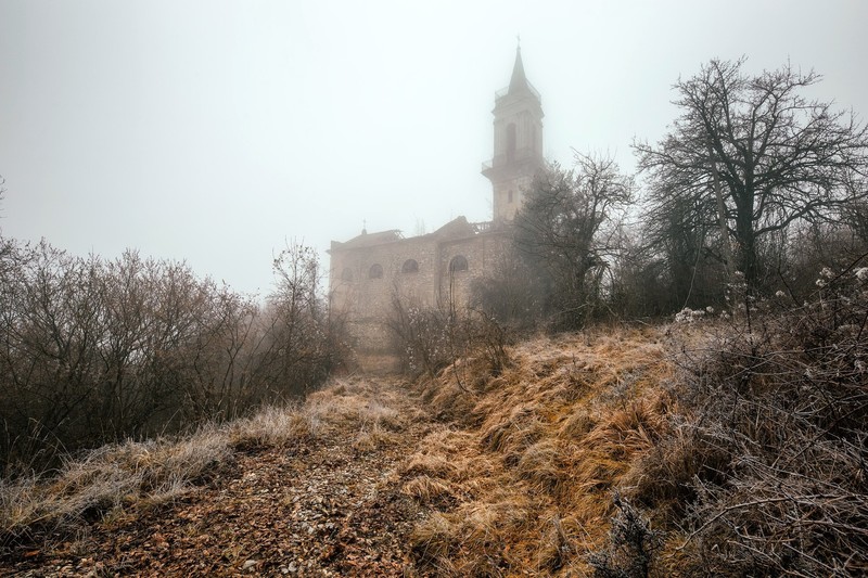 outdoors, fall, building, mist