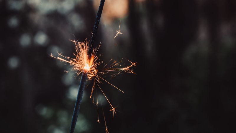 sparkler, glitter, sparks, blurriness, 4k