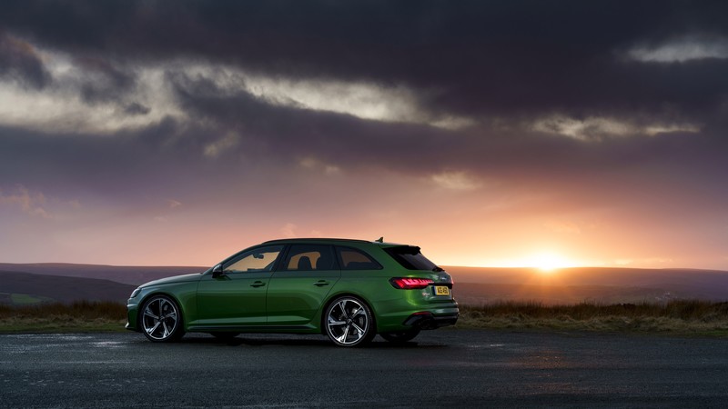 Audi RS4 Avant, Audi RS4, car, vehicle, sunset, sky, green cars, numbers